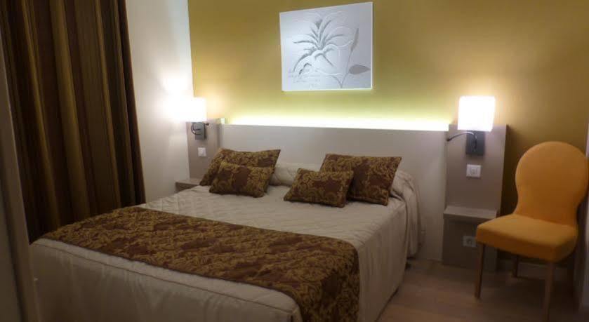 Logis Le Bourguignon Hotel Beze Bagian luar foto