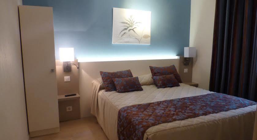 Logis Le Bourguignon Hotel Beze Bagian luar foto
