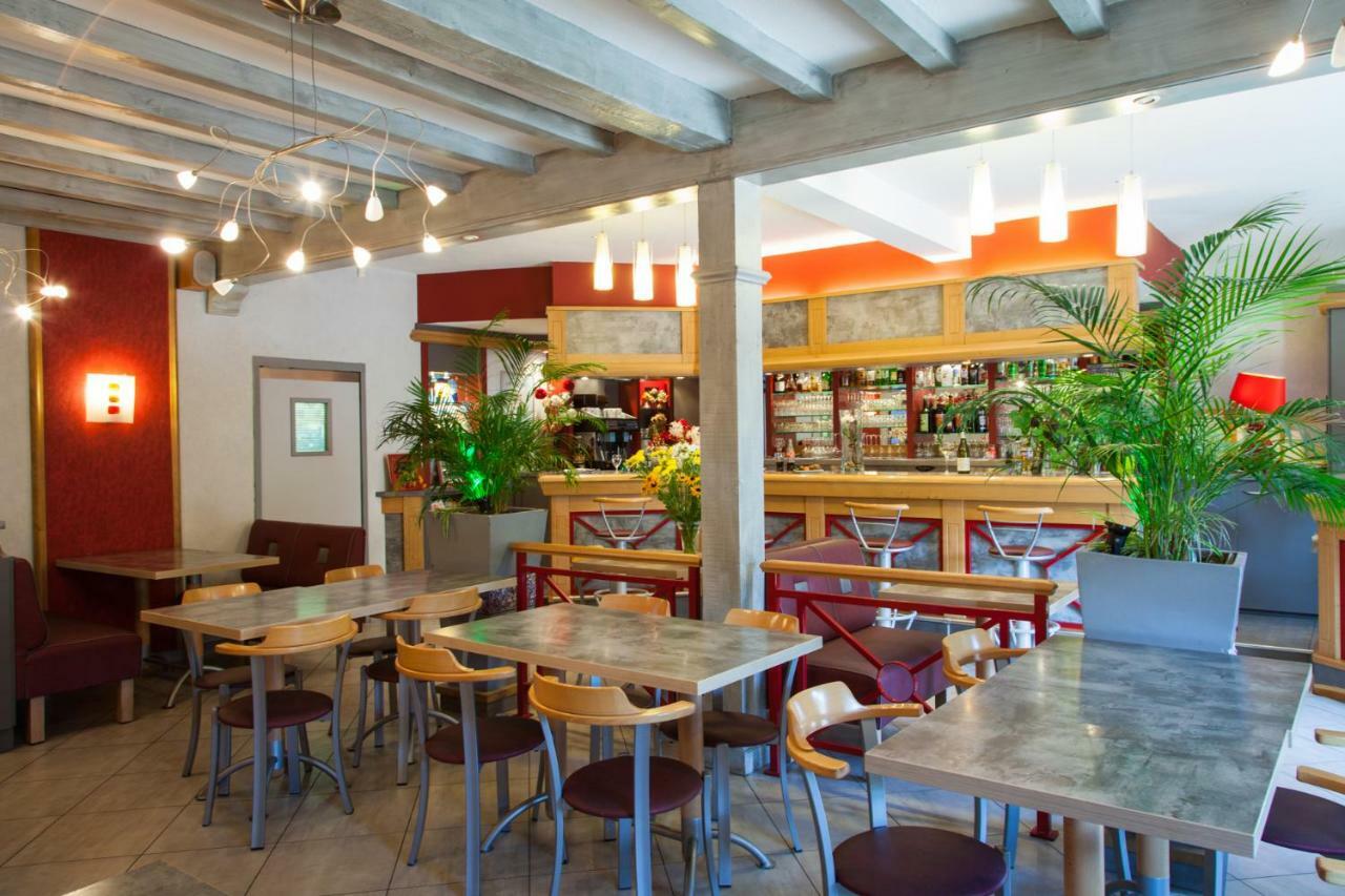 Logis Le Bourguignon Hotel Beze Bagian luar foto